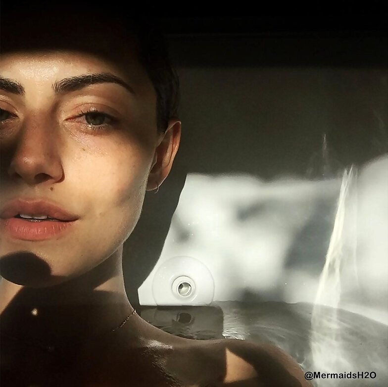 Phoebe Tonkin | Aug 2018