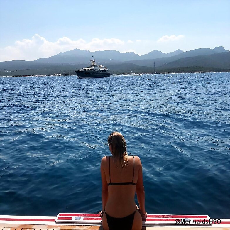 Claire Holt en Italia | July 2018