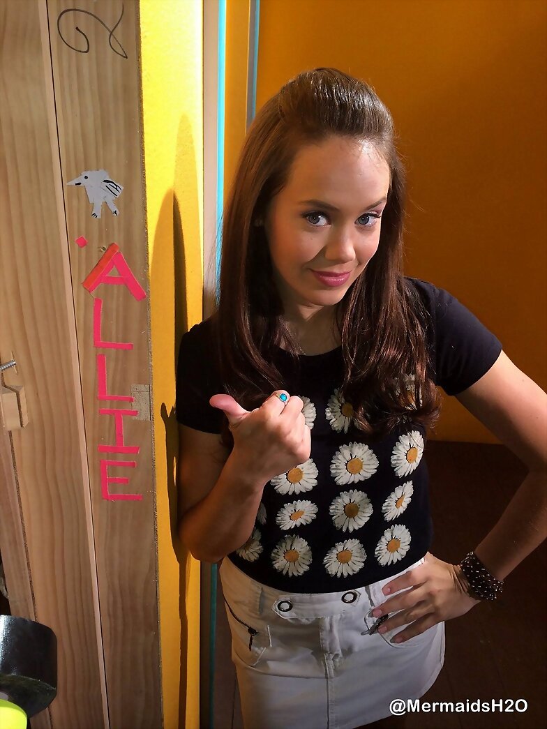 Behind-the-scenes Mako Mermaids: Allie Bertram