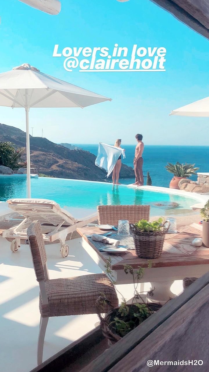 Claire Holt de vacaciones en Mykonos | Sept 2018
