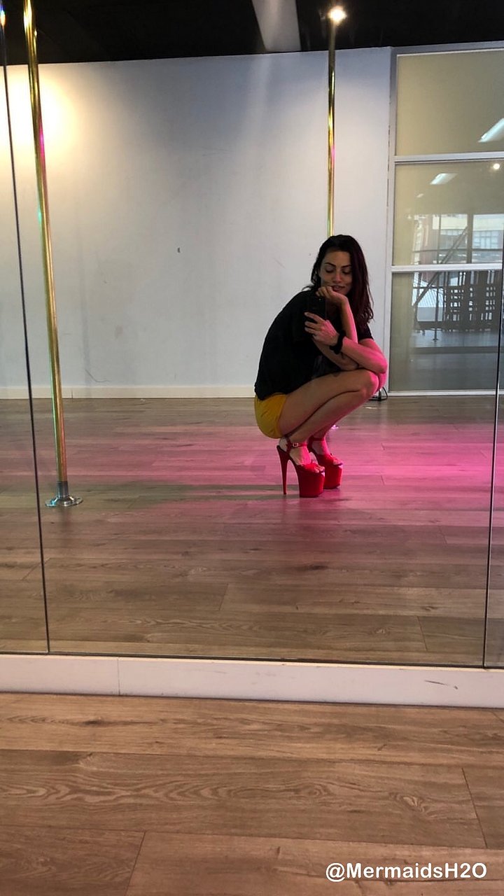 Phoebe Tonkin - Instagram Story Aug 2018