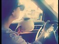 Phoebe Tonkin conduciendo