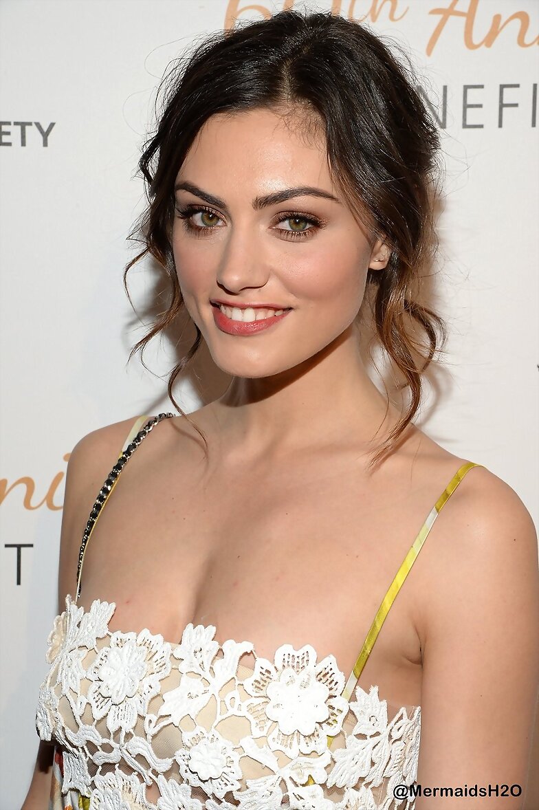 Phoebe Tonkin - Humane Society 2014