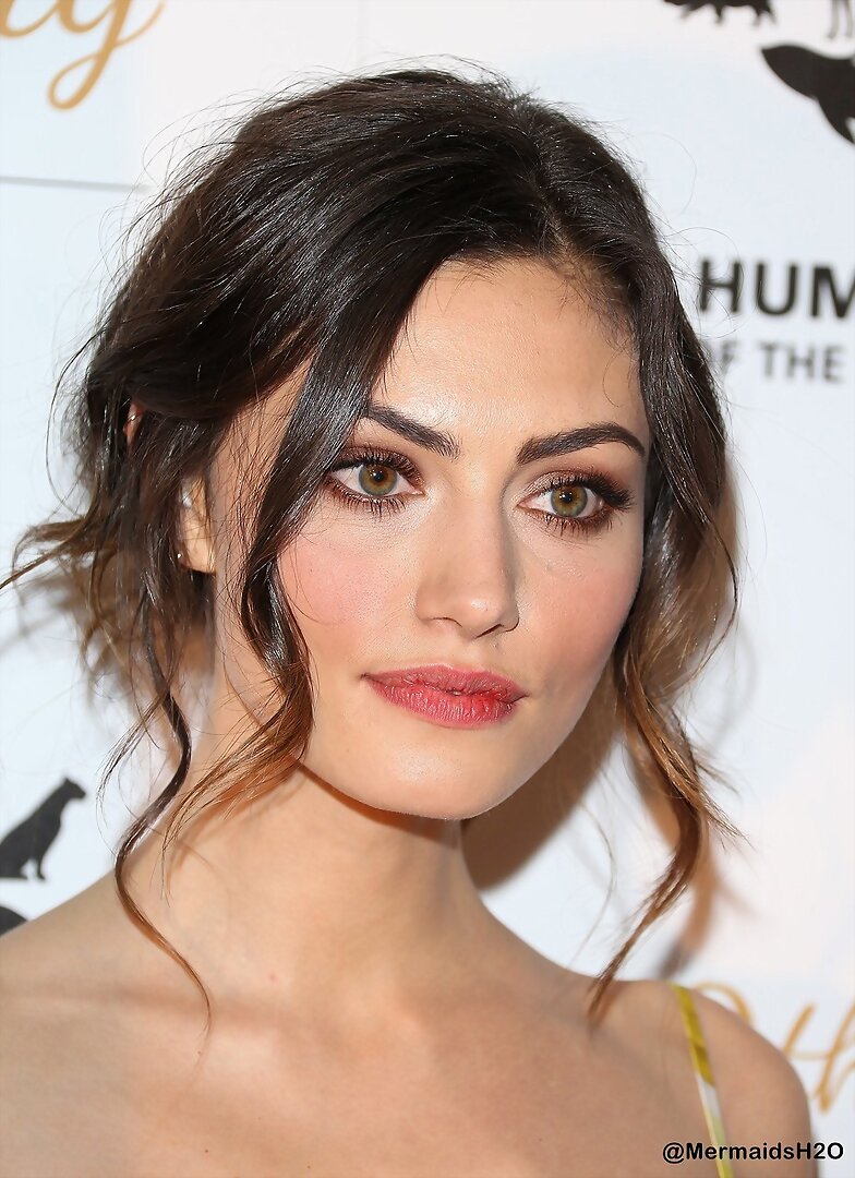 Phoebe Tonkin - Humane Society 2014
