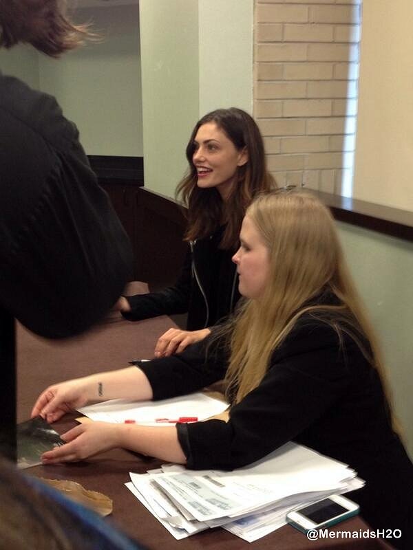 Phoebe Tonkin TVD Chicago convention,April 7, 2014