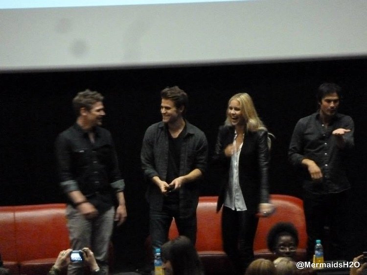 Claire Holt en Bite Me I’m Famous 2 | Paris 2014