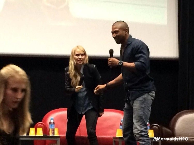 Claire Holt en Bite Me I’m Famous 2 | Paris 2014