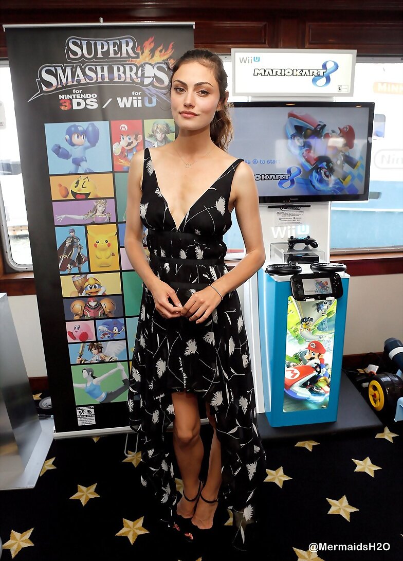 Phoebe Tonkin - 'The Originals' Comic Con 2014