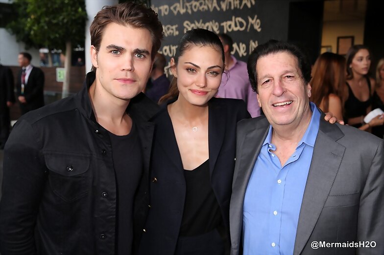 Phoebe Tonkin & Paul Wesley | Comic Con 2014