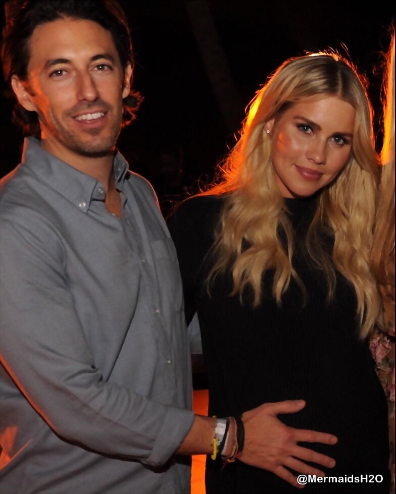 Claire Holt durante su embarazo | Enero 2019