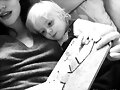 Phoebe Tonkin visita a los hijos de Teresa Palmer