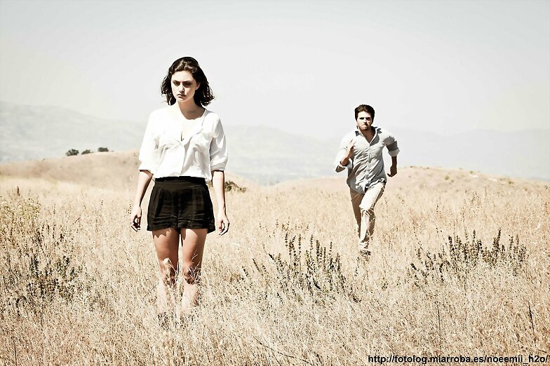 Phoebe Tonkin - Miles Fisher 'Don't Let Go' (2012)