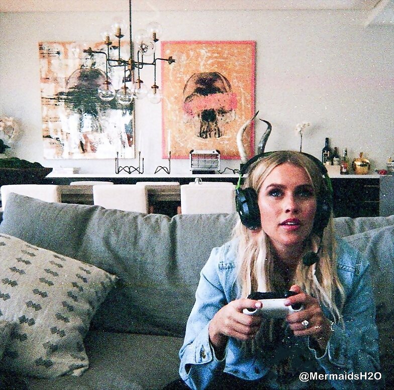 Claire Holt | Dec 2018