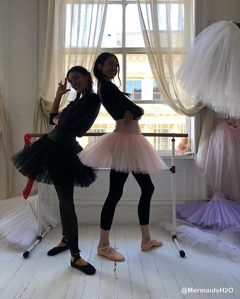 Phoebe Tonkin en Ballet Beautiful | Enero 2019