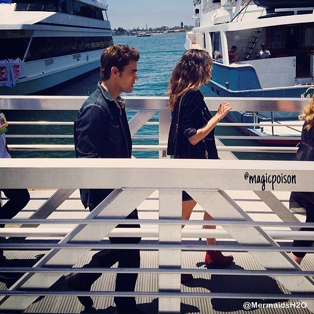 Phoebe Tonkin & Paul Wesley - Comic Con 2014