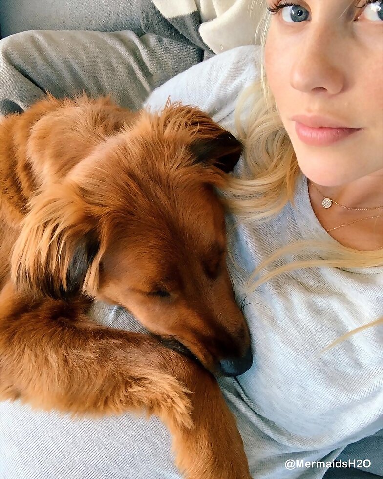 Claire Holt durante su embarazo | Marzo 2019