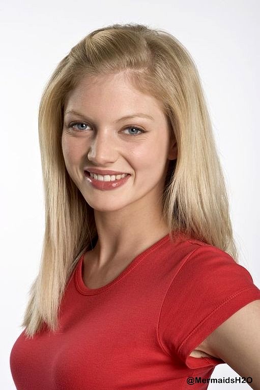 Cariba Heine en A Model Daughter The Killing of...