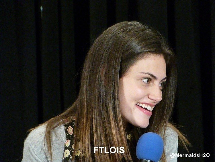Phoebe Tonkin TVD Dallas convention, Aug 2014