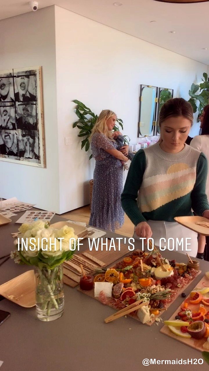 Claire Holt celebrando su baby shower | Feb 2019