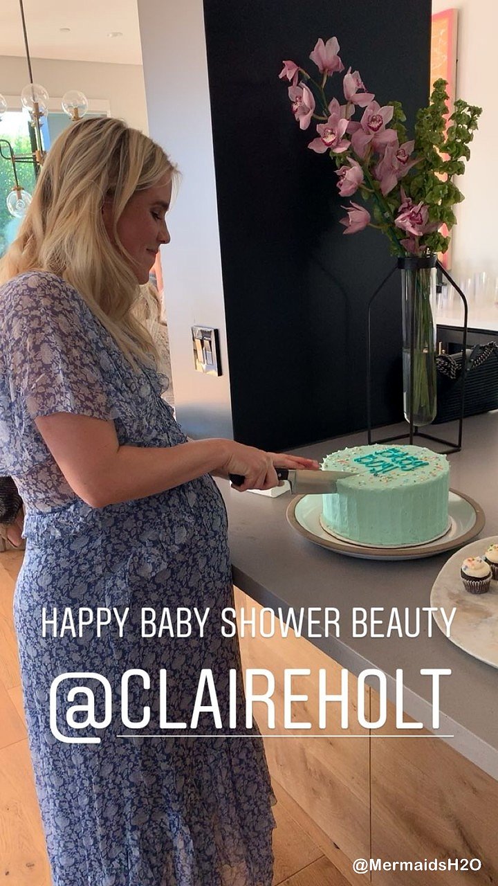 Claire Holt celebrando su baby shower | Feb 2019