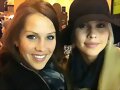 Claire Holt y su hermana