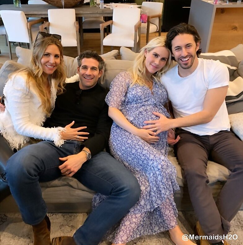 Claire Holt celebrando su baby shower | Feb 2019