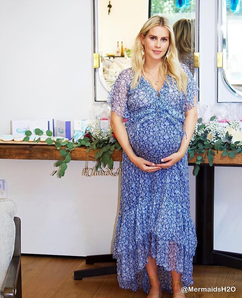Claire Holt celebrando su baby shower | Feb 2019