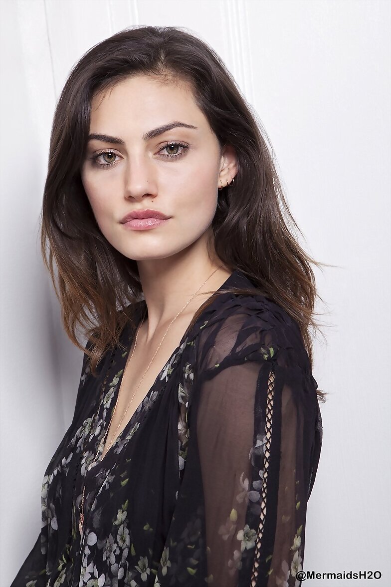 Phoebe Tonkin photoshoot The Daily Telegraph 2014