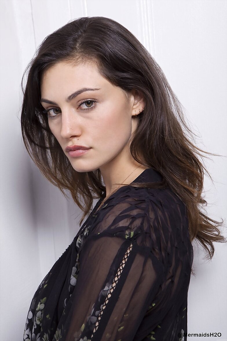 Phoebe Tonkin photoshoot The Daily Telegraph 2014