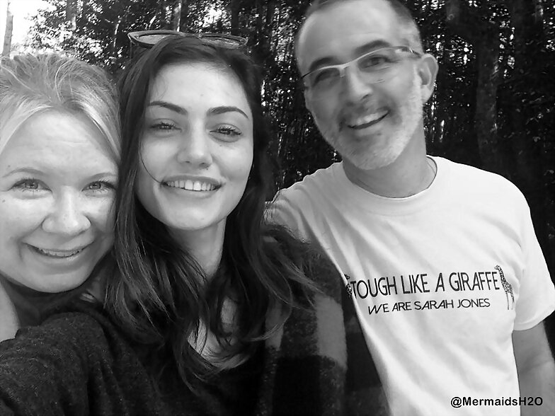 Phoebe Tonkin - Sarah Jones Walkathon, Oct 5, 2014