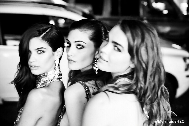 Phoebe Tonkin - Dining in the Spotlight, Sept 2014