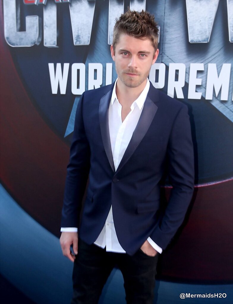 Luke Mitchell - Premiere Captain America | 2016