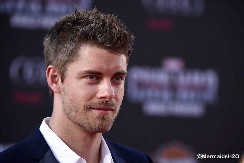 Luke Mitchell - Premiere Captain America | 2016