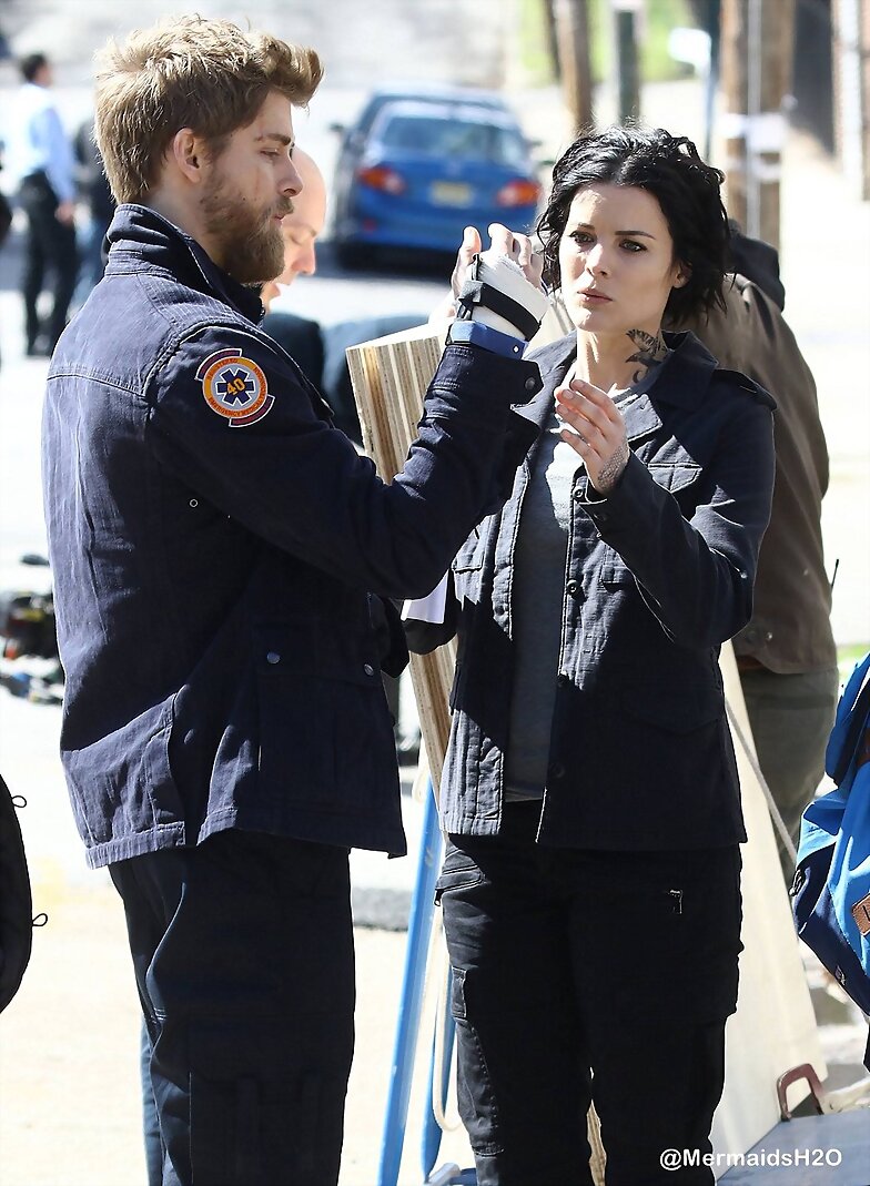 Luke Mitchell en el set de Blindspot 29-03-2017