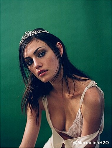 Phoebe Tonkin photoshoot Oyster, Adrian Mesko 2014