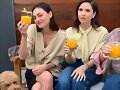 Phoebe Tonkin cena con sus amigas | April 2019
