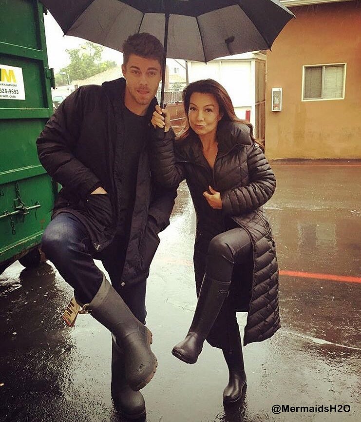 Luke Mitchell en el set de Blindspot S3