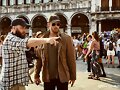 Luke Mitchell en el set de Blindspot S3