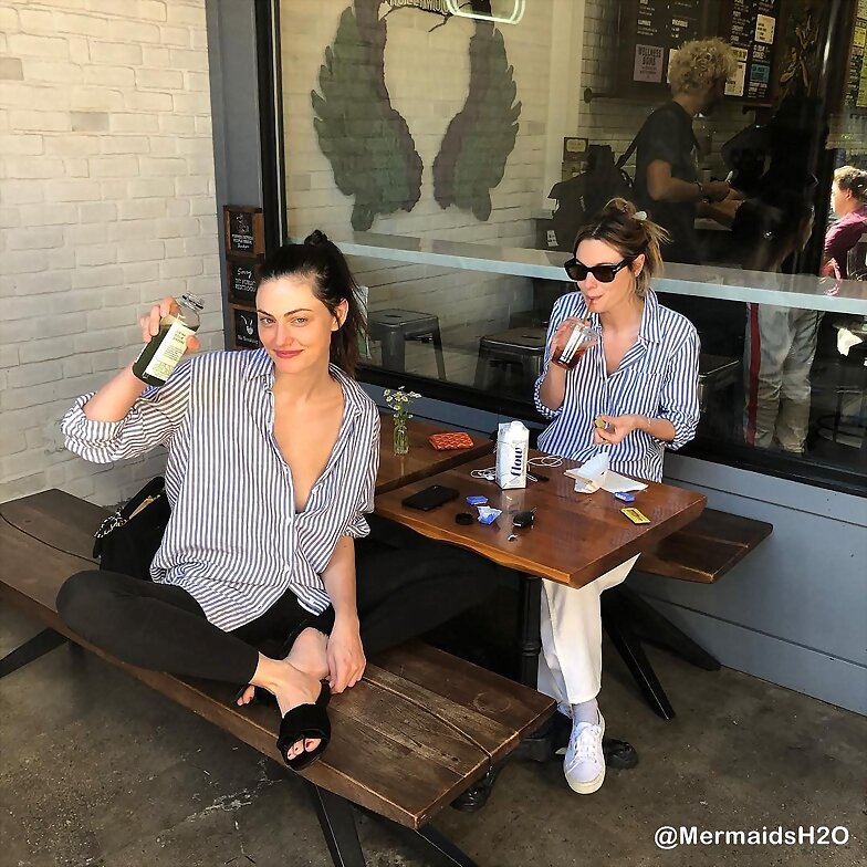Phoebe Tonkin | March 2019