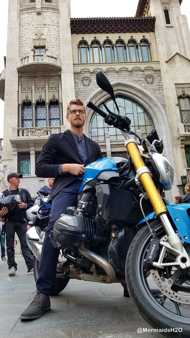 Luke Mitchell grabando Blindspot S3 en Barcelona