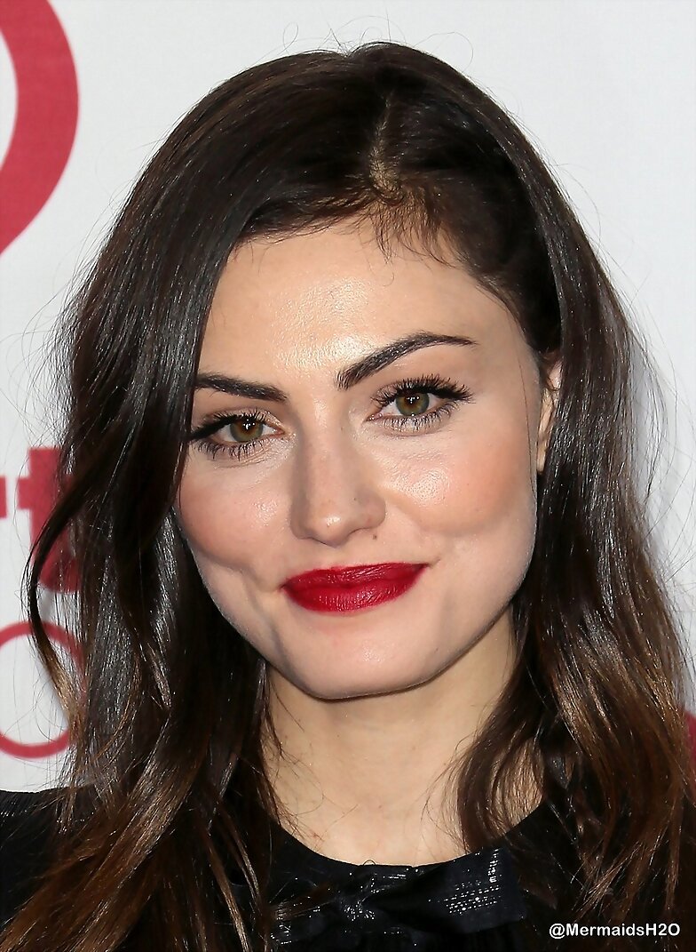Phoebe Tonkin - iHeart Radio Music Festival 2014