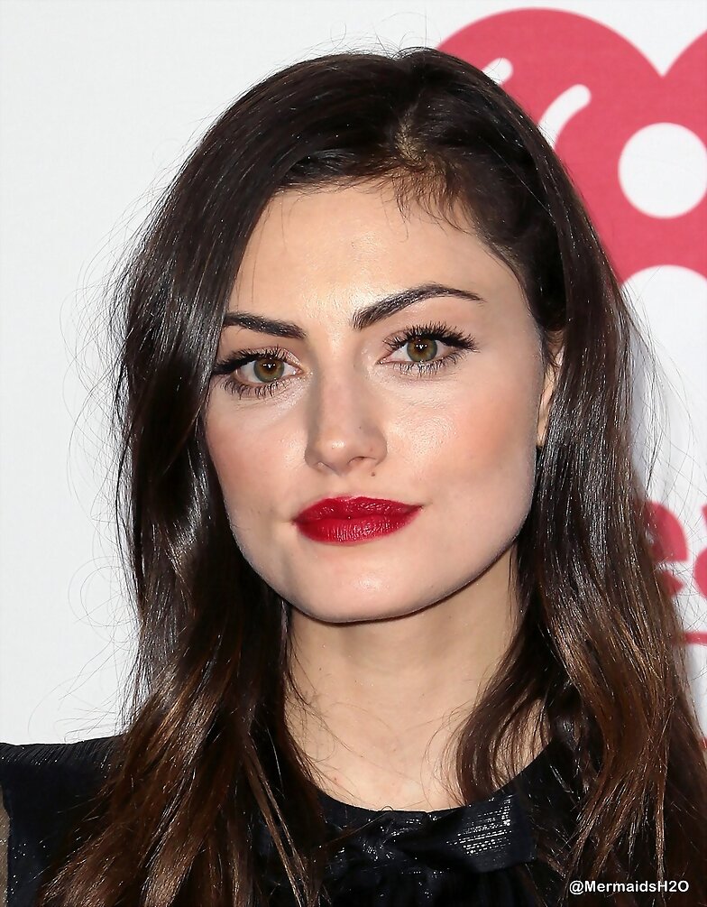 Phoebe Tonkin - iHeart Radio Music Festival 2014