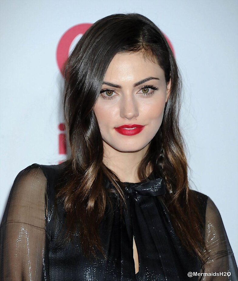 Phoebe Tonkin - iHeart Radio Music Festival 2014