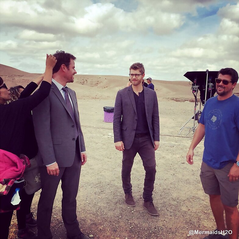 Luke Mitchell en el set de Blindspot S3