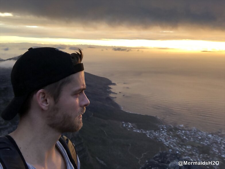 Luke Mitchell grabando Blindspot S3 en Cape Town