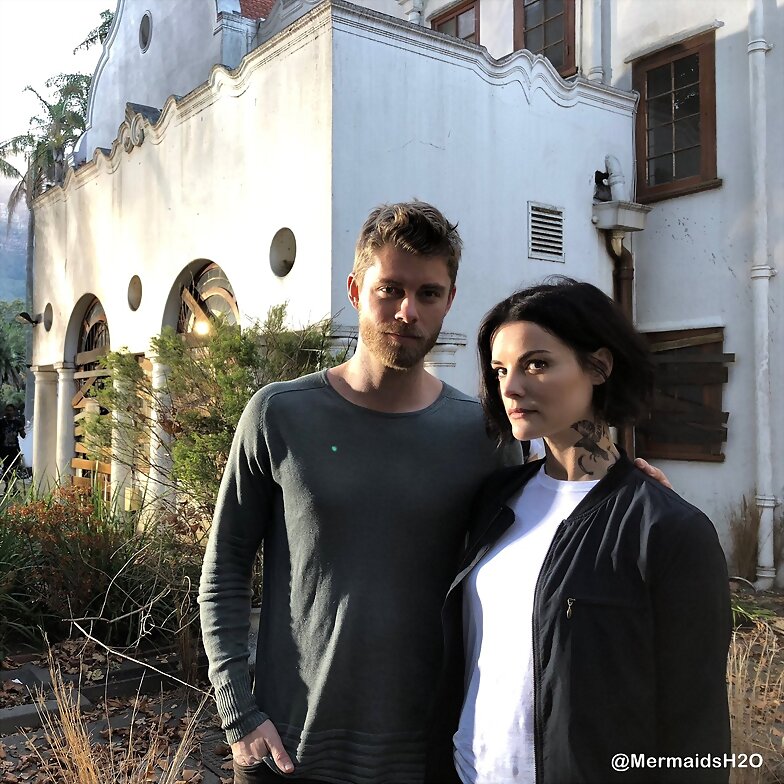 Luke Mitchell grabando Blindspot S3 en Cape Town