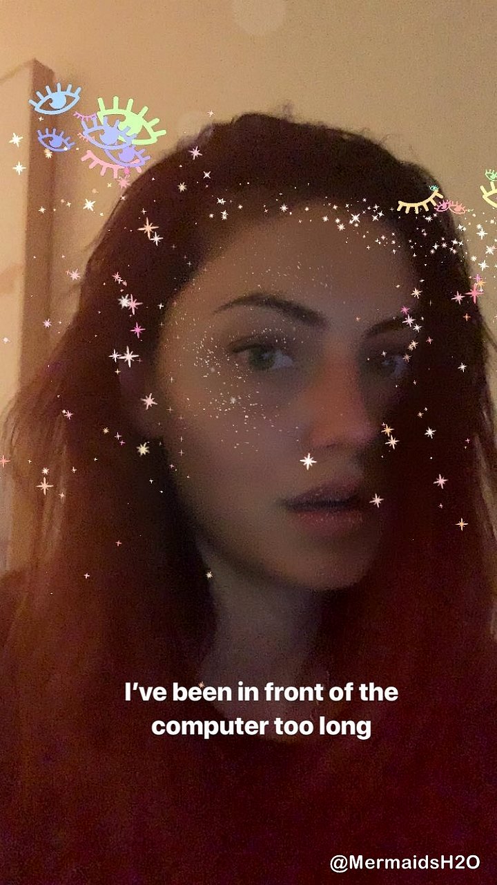 Phoebe Tonkin | May 2019