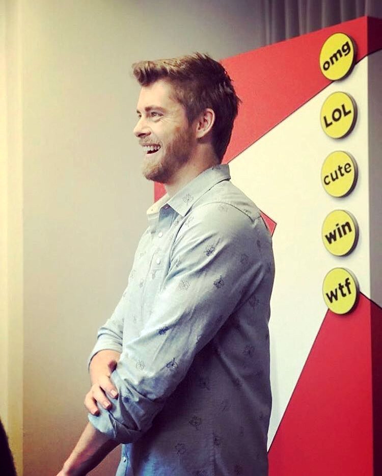 Luke Mitchell en Buzzfeed 2017