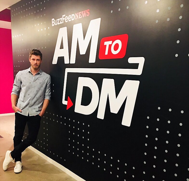 Luke Mitchell en Buzzfeed 2017