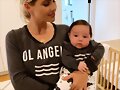 Claire Holt con su hijo James Holt Joblon